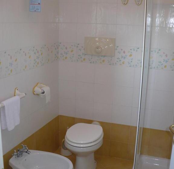 스탠다드 싱글 룸, Savoia