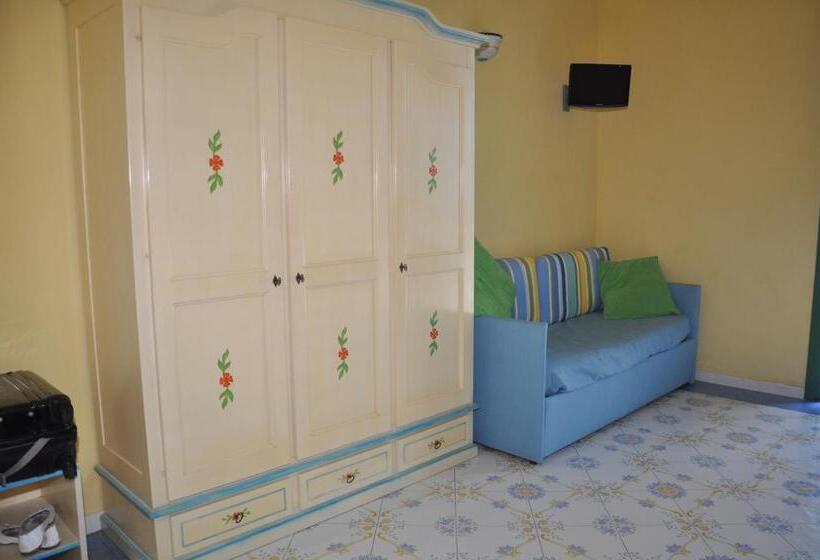 Triple Room Sea View, Savoia