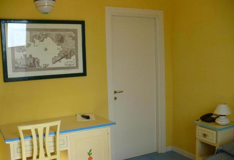 스탠다드 룸, Savoia