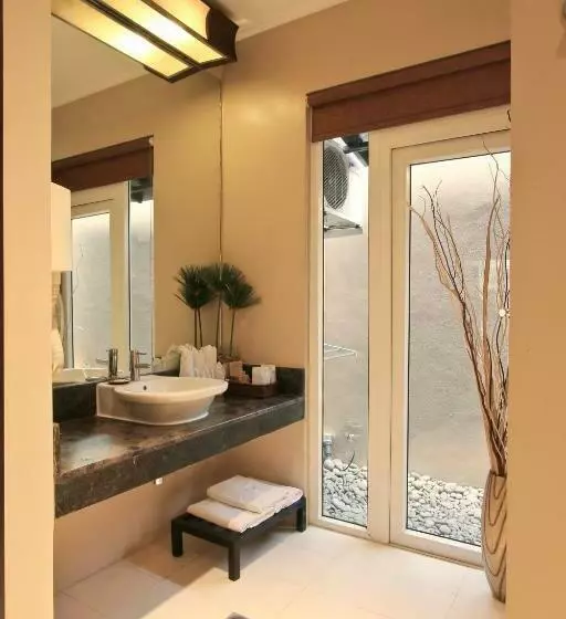 اتاق لوکس, Two Seasons Boracay Resort