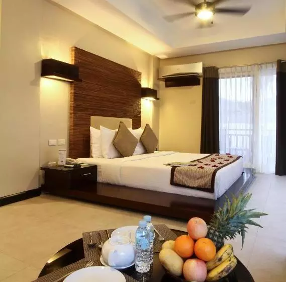سوییت جونیور, Two Seasons Boracay Resort