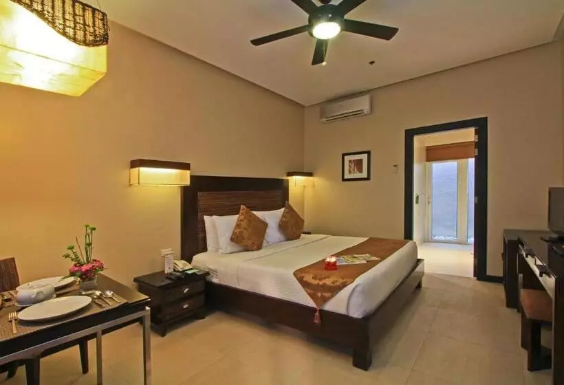 اتاق لوکس با تخت بزرگ, Two Seasons Boracay Resort