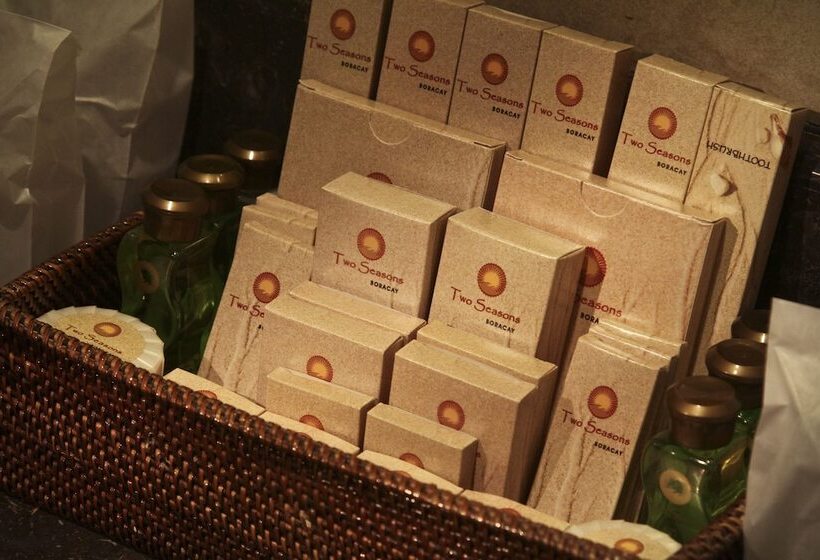 اتاق لوکس, Two Seasons Boracay Resort