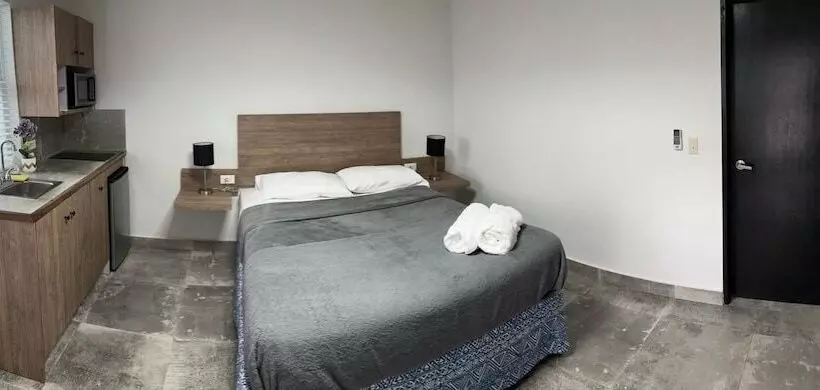 استودیوی لوکس, Casa Condado Hotel & Residences
