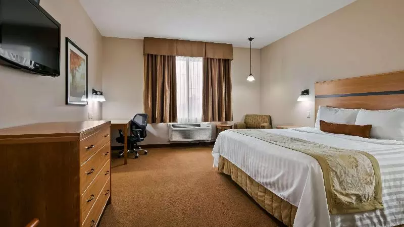 キングサイズベッドのスタンダードルーム, Best Western Plus Chateau Inn Sylvan Lake