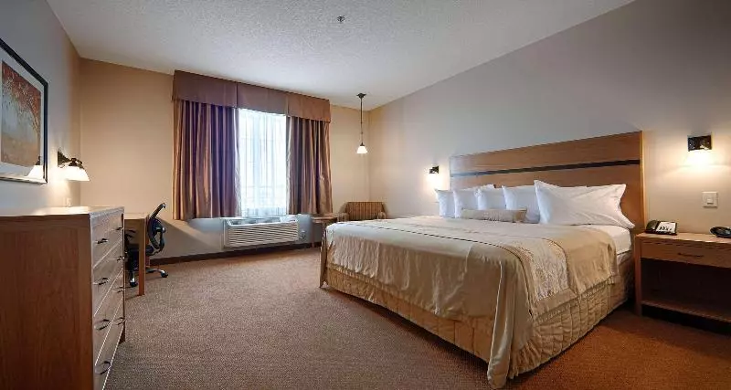 キングサイズベッドのスタンダードルーム, Best Western Plus Chateau Inn Sylvan Lake