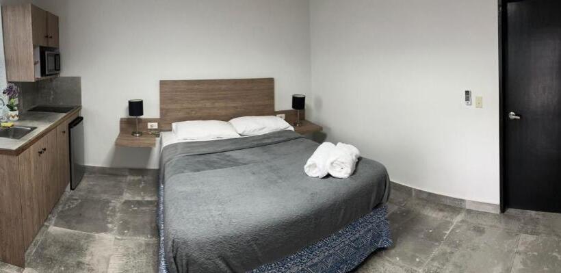 استودیوی لوکس, Casa Condado Hotel & Residences