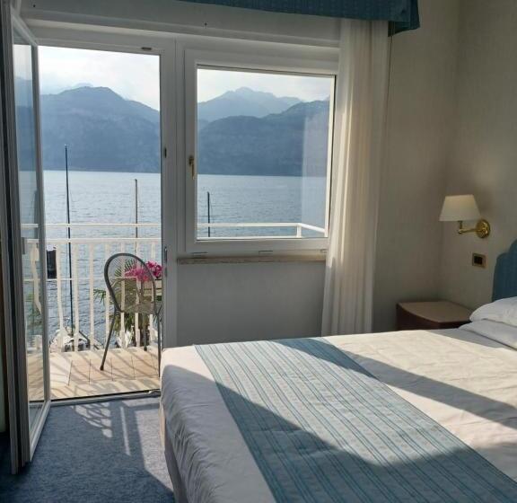 스탠다드 룸 호수 전망, Excelsior Bay