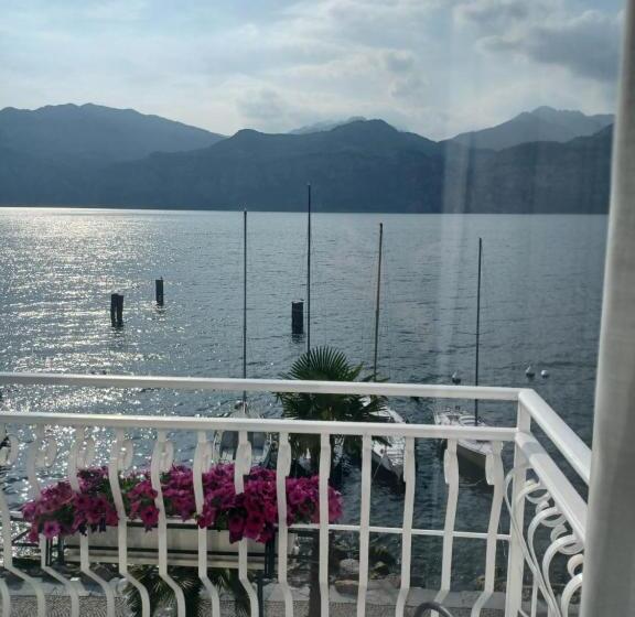 스탠다드 룸 호수 전망, Excelsior Bay