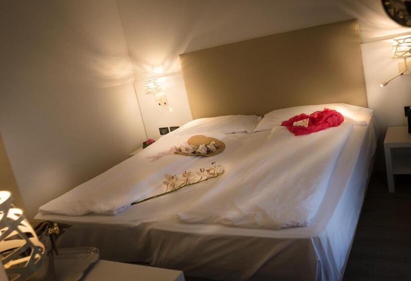 חדר סטנדרט, Fantinello