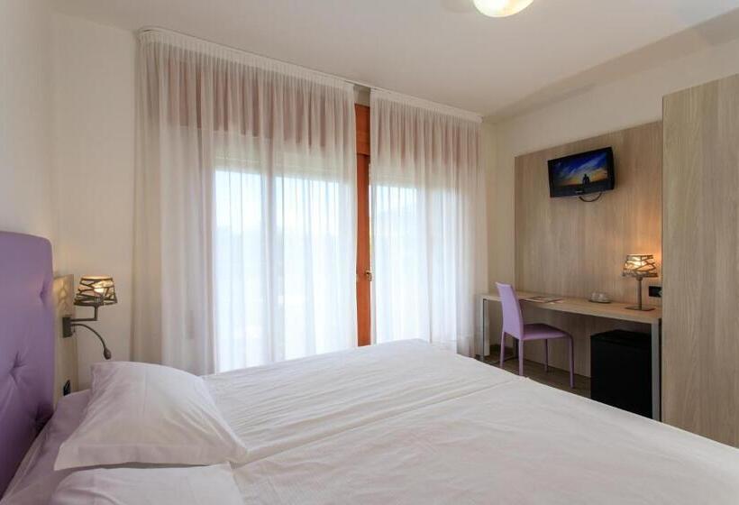 חדר קלאסי, Fantinello