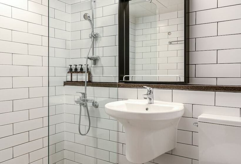 חדר סטנדרט, Heyy Seogwipo