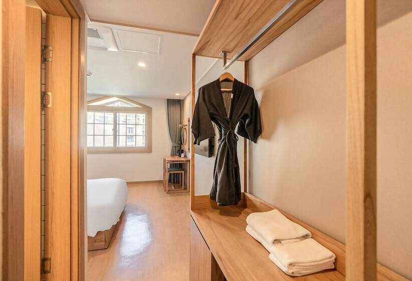 חדר סטנדרט, Heyy Seogwipo