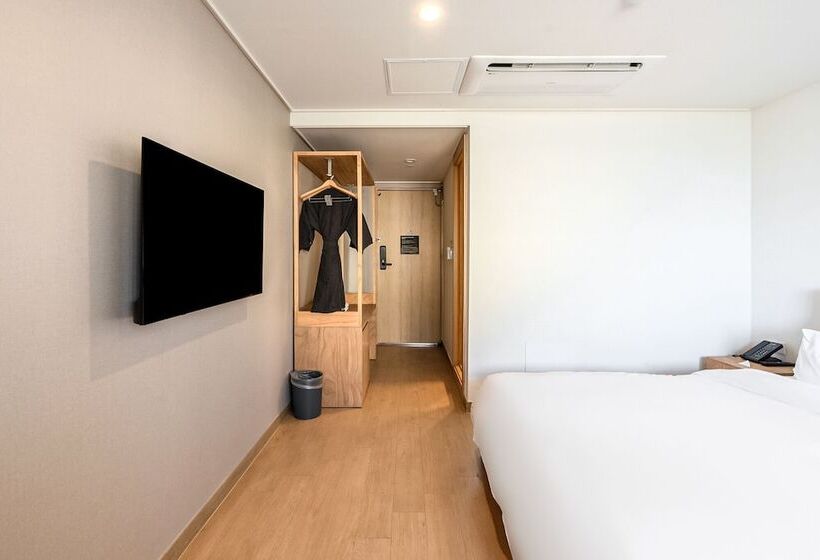 חדר סטנדרט, Heyy Seogwipo