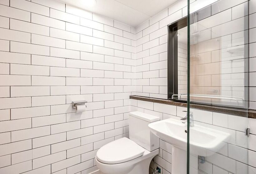 חדר דלוקס, Heyy Seogwipo