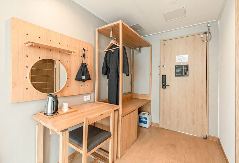 חדר משפחתי, Heyy Seogwipo