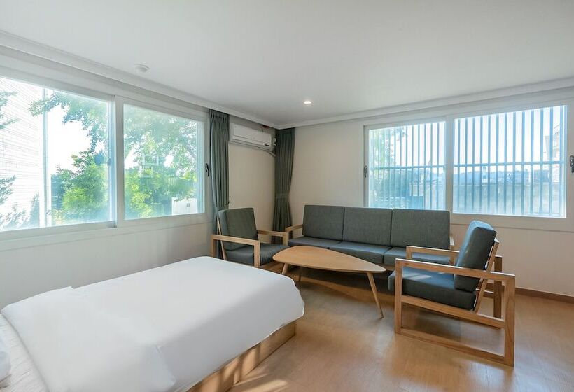 סוויטה, Heyy Seogwipo