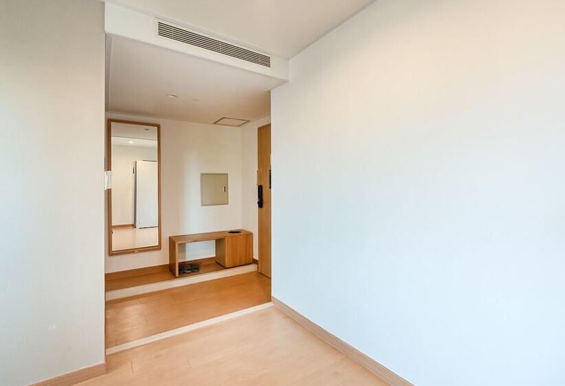 סוויטה, Heyy Seogwipo