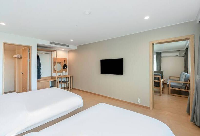 סוויטה, Heyy Seogwipo