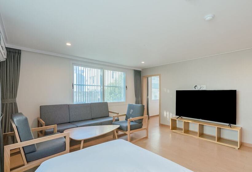 סוויטה, Heyy Seogwipo