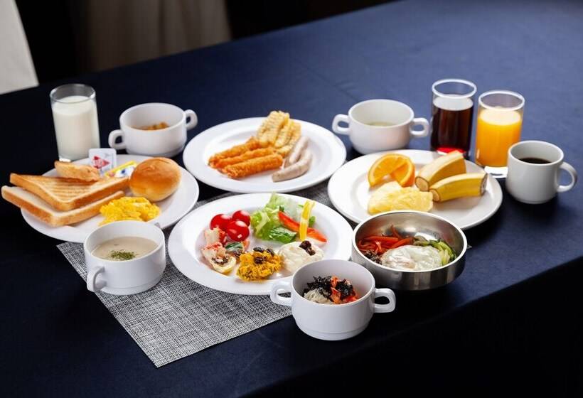 חדר משפחתי, Heyy Seogwipo