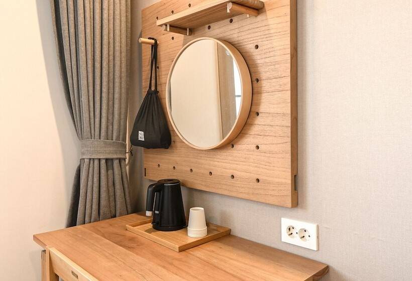 חדר סטנדרט, Heyy Seogwipo