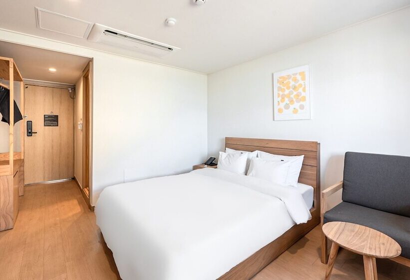 חדר סטנדרט, Heyy Seogwipo