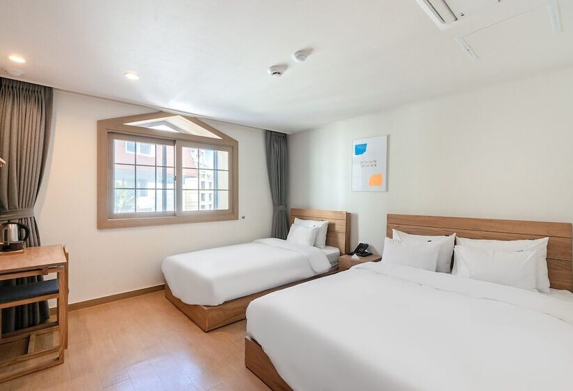 חדר דלוקס, Heyy Seogwipo