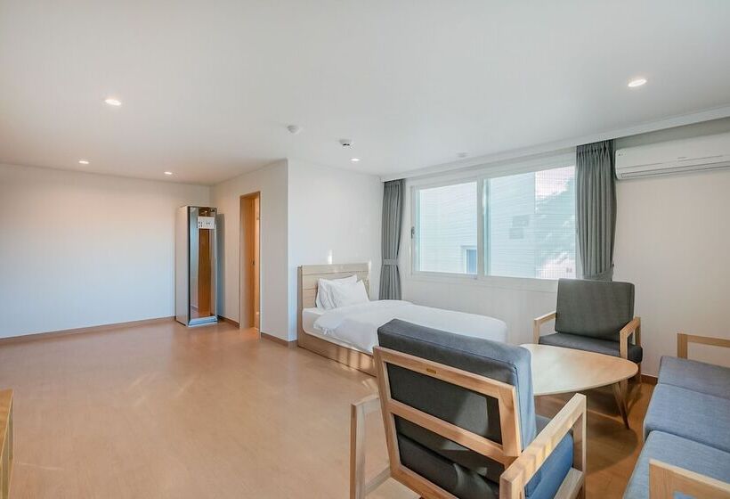 סוויטה, Heyy Seogwipo