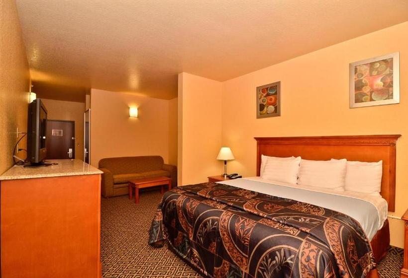 Люкс Кровать Кинг, Hiway Inn Express Of Broken Bow