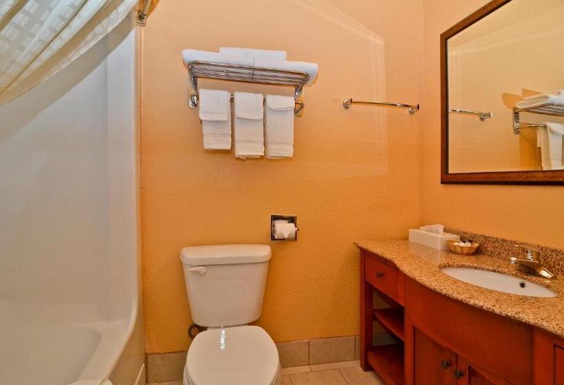 Люкс Deluxe Кровать Кинг, Hiway Inn Express Of Broken Bow