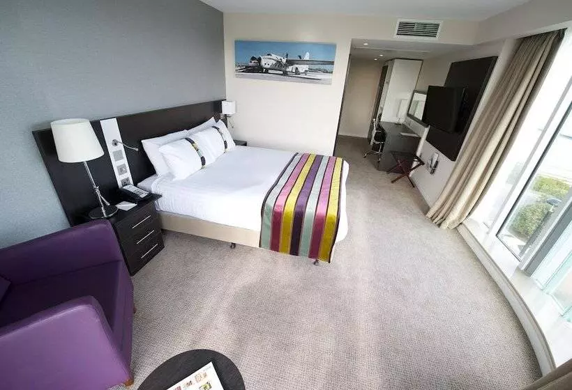 اتاق پرمیوم, Holiday Inn Southend, An Ihg