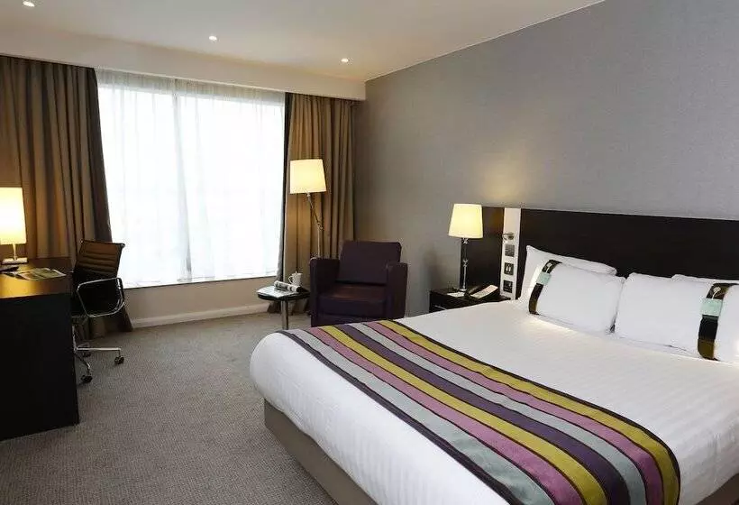 اتاق پرمیوم, Holiday Inn Southend, An Ihg