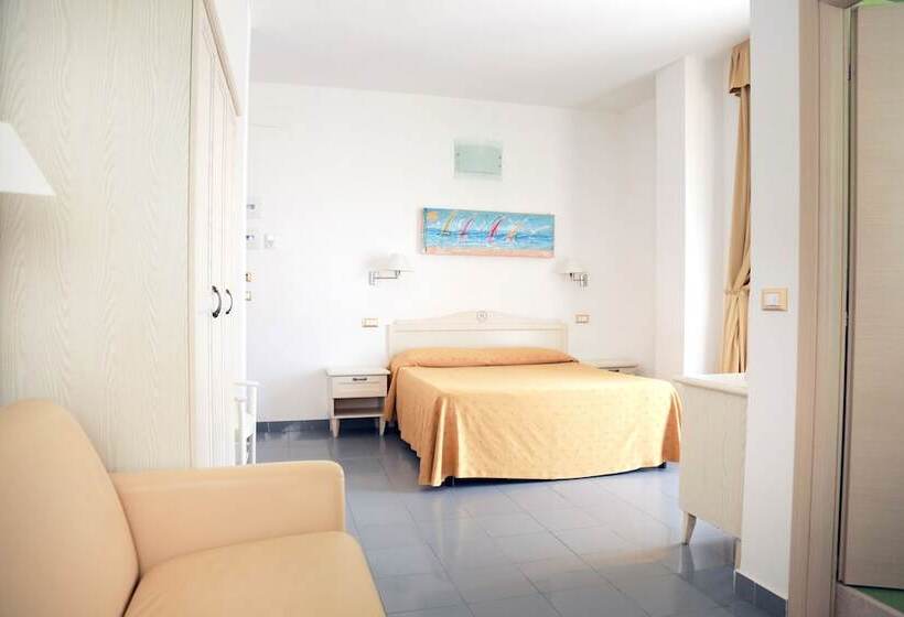 חדר סטנדרט לארבעה, Marechiaro