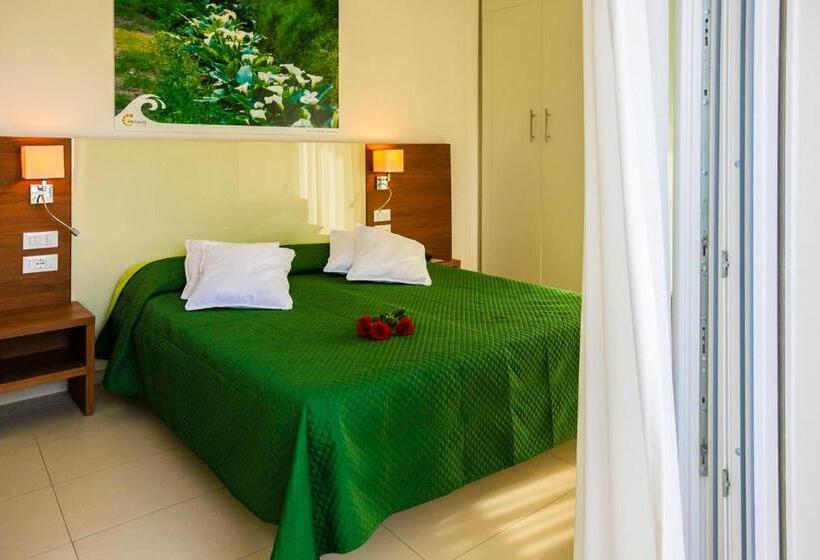 バルコニー付きスタンダードルーム, President