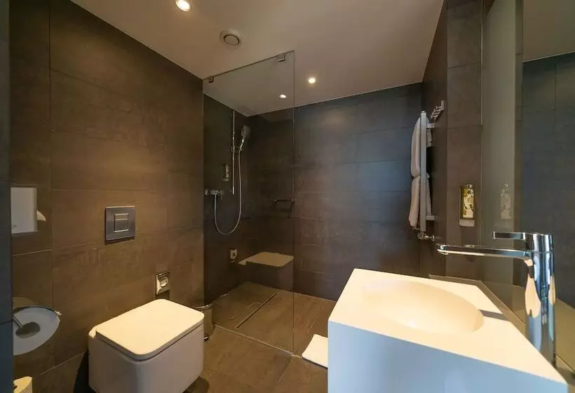 اتاق استاندارد یک نفره, Q Hotel Grand Cru Gdańsk