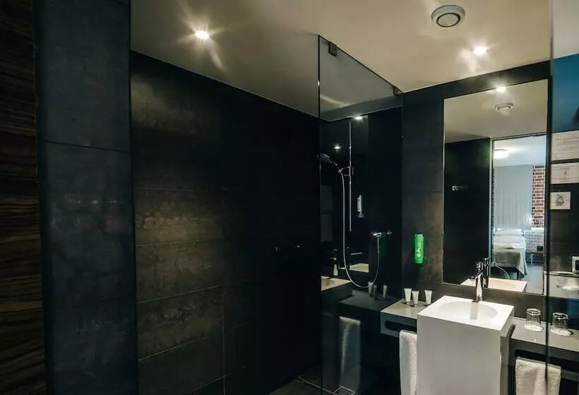 اتاق استاندارد یک نفره, Q Hotel Grand Cru Gdańsk