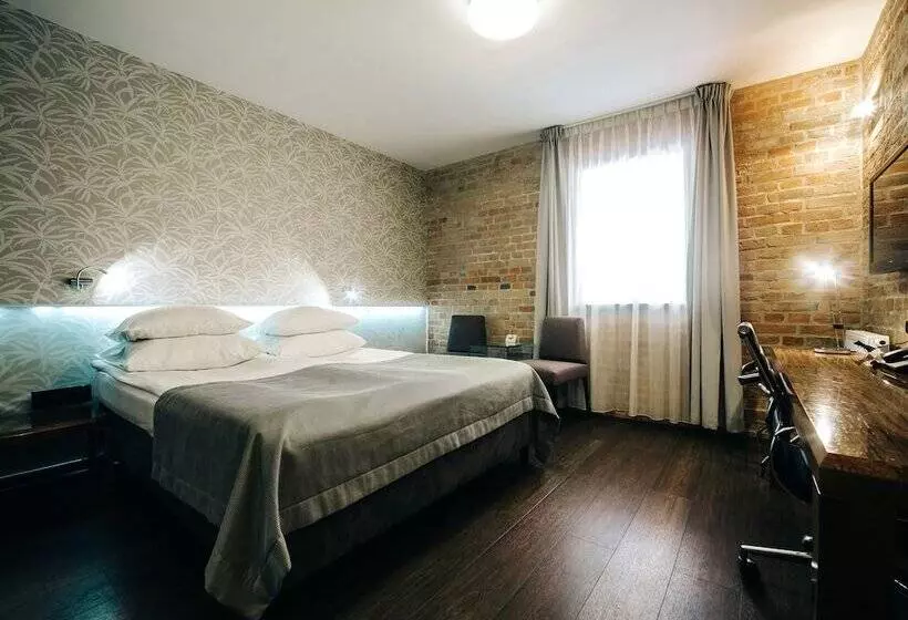 اتاق استاندارد یک نفره, Q Hotel Grand Cru Gdańsk