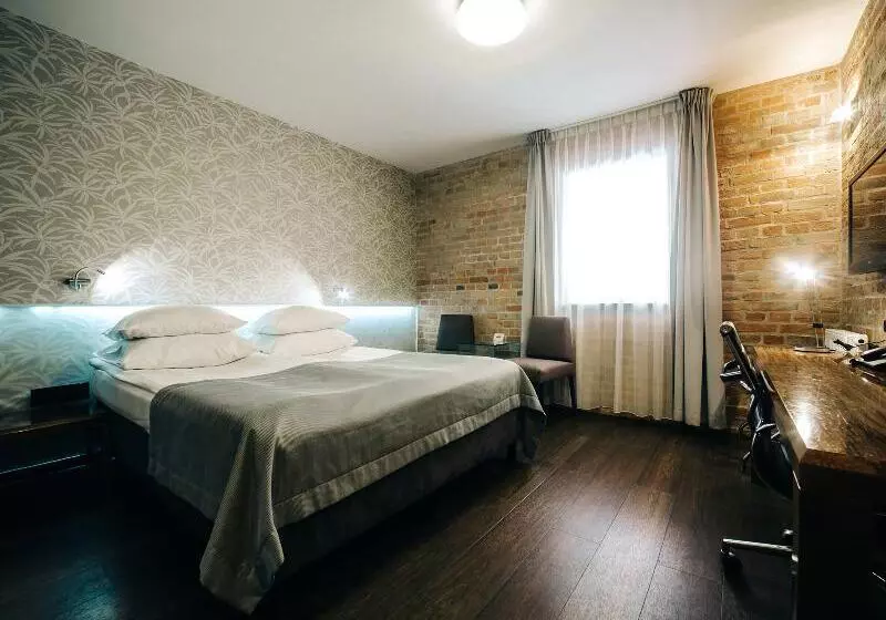 اتاق استاندارد, Q Hotel Grand Cru Gdańsk
