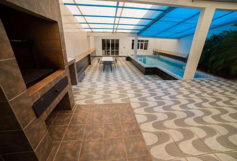 بانگلوی استاندارد, Regina Resort & Convenciones