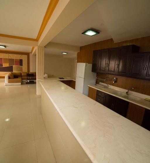 بانگلوی استاندارد, Regina Resort & Convenciones