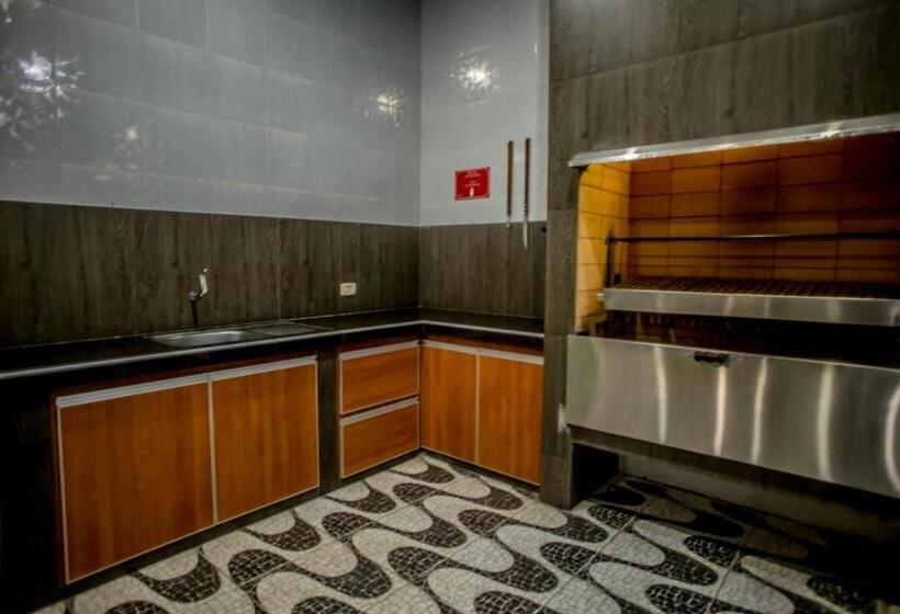 بانگلوی سوپریور, Regina Resort & Convenciones