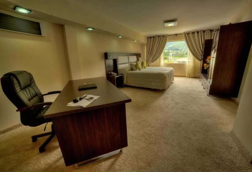 سوئیت پرزیدنت, Regina Resort & Convenciones