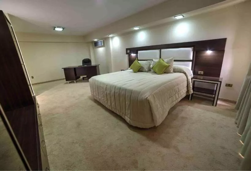 سوئیت پرزیدنت, Regina Resort & Convenciones