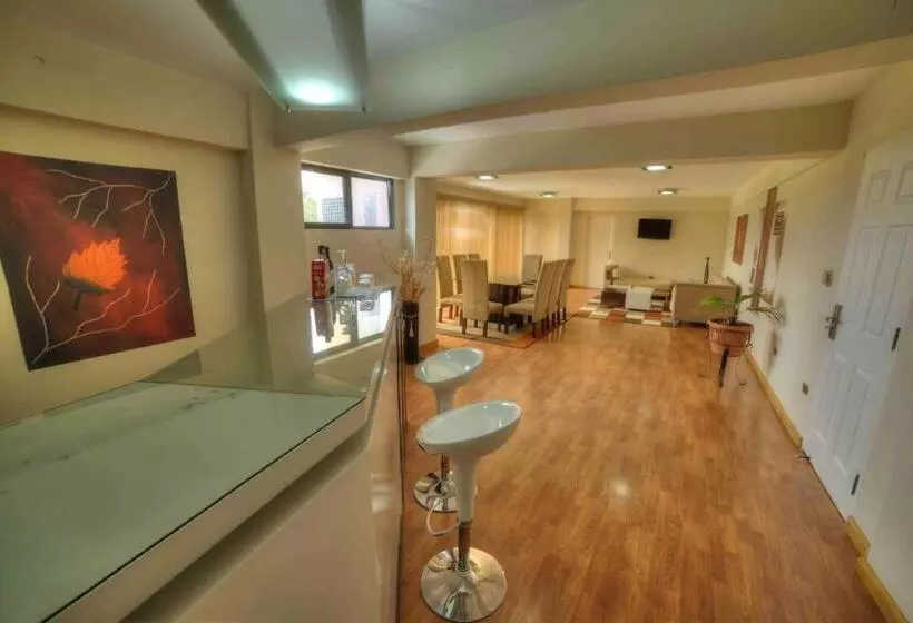 سوئیت پرزیدنت, Regina Resort & Convenciones