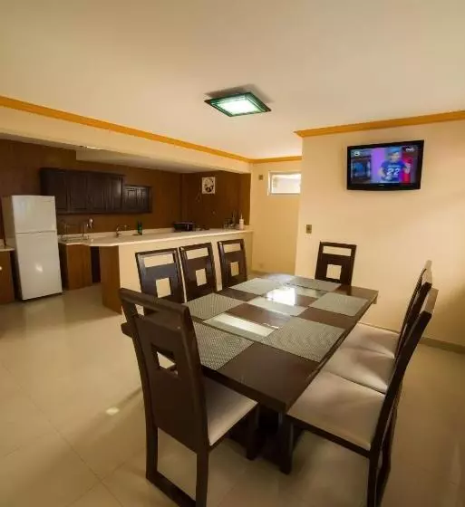 بانگلوی استاندارد, Regina Resort & Convenciones