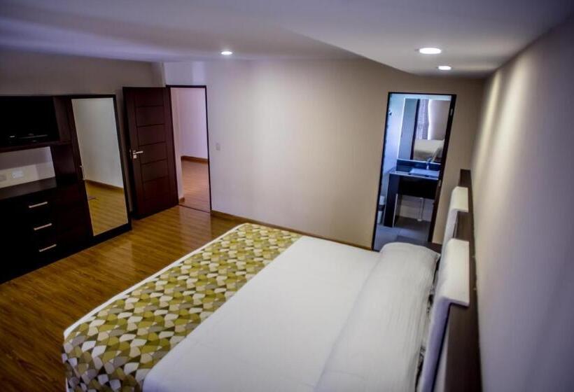 بانگلوی سوپریور, Regina Resort & Convenciones