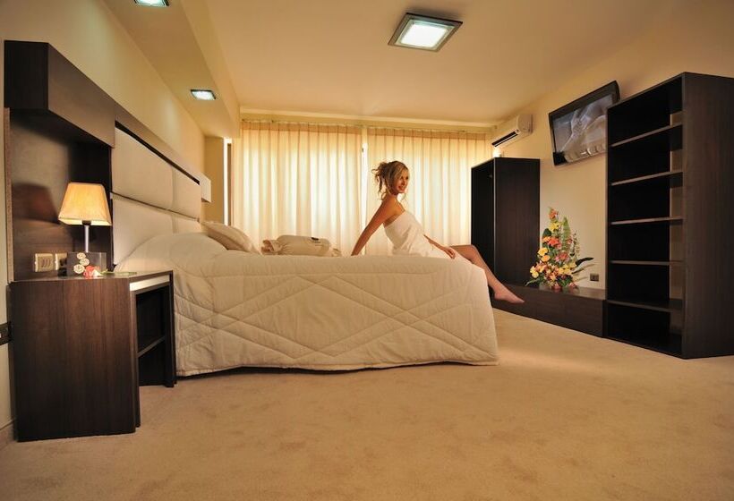 سوییت اجرایی, Regina Resort & Convenciones