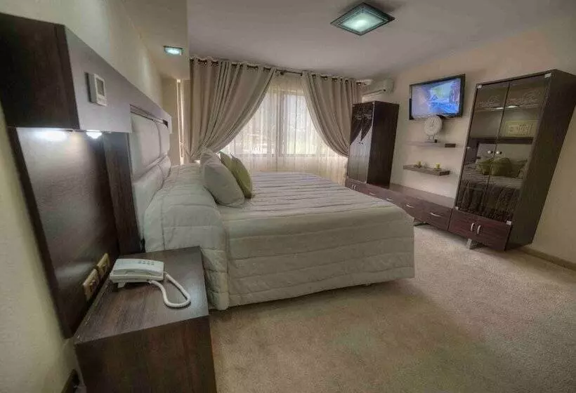 سوییت اجرایی, Regina Resort & Convenciones
