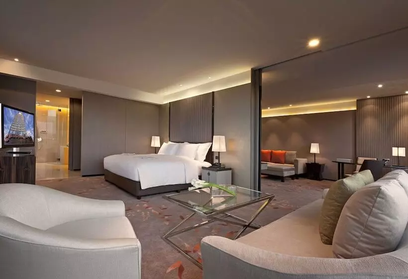 سوییت پرستیژ, The Okura Prestige Bangkok